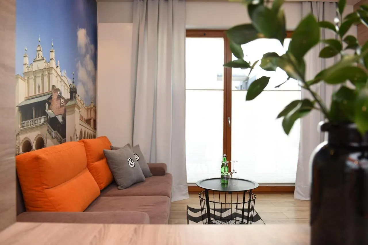 Central Apartments By Bed&Bath 克拉科夫
