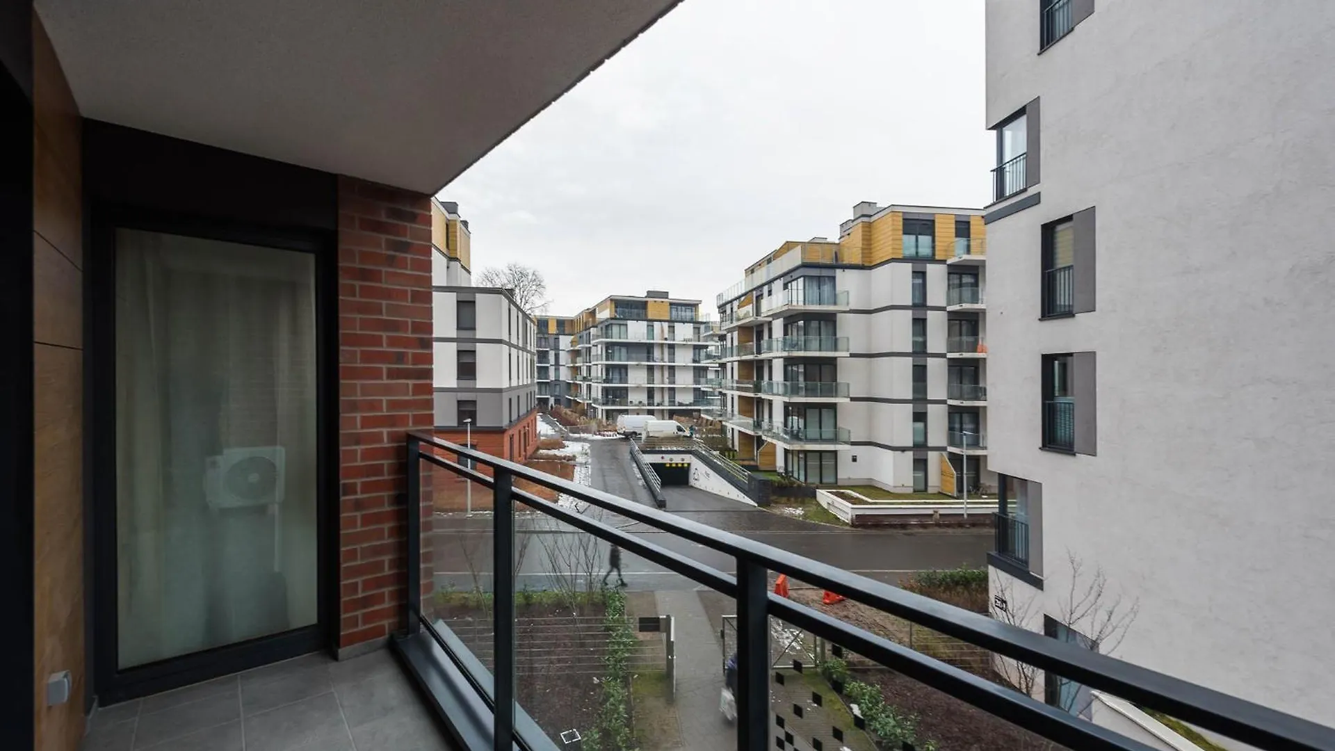 Central Apartments By Bed&Bath 克拉科夫