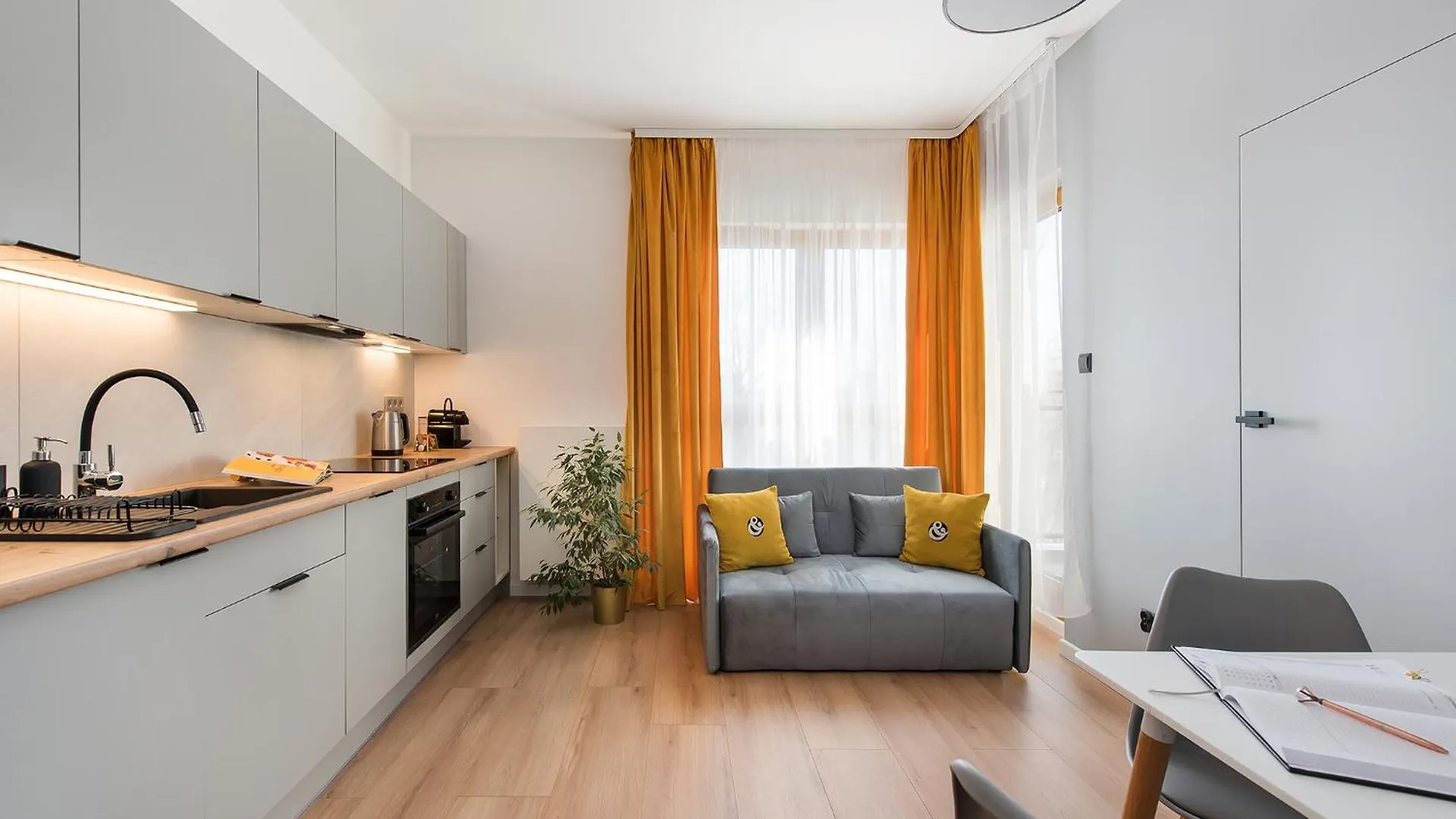 Central Apartments By Bed&Bath Cracovia